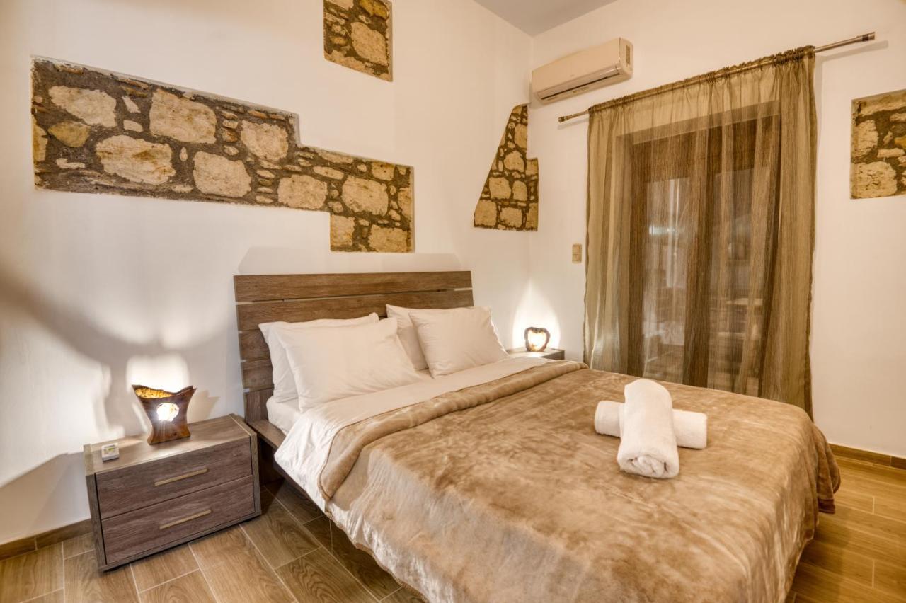 Villa Crypty Soroni Exteriör bild
